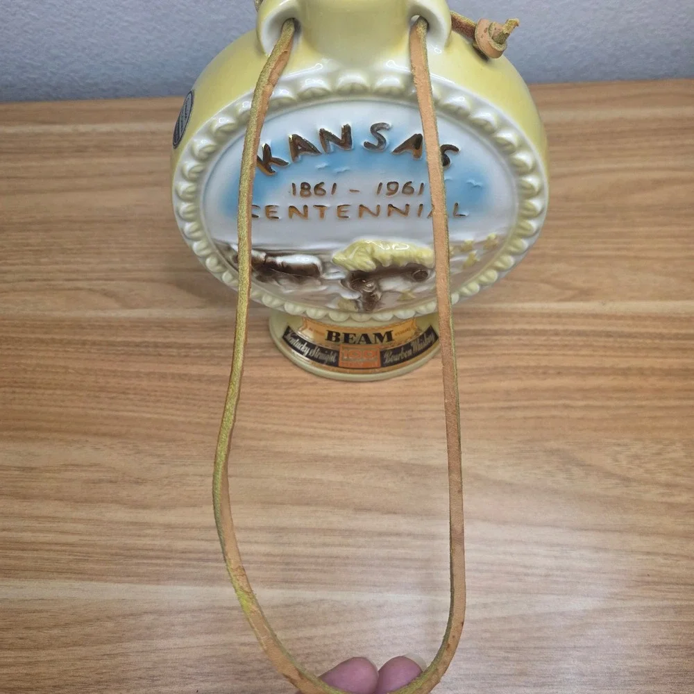 Vintage 1961 Jim Beam Kansas Centennial 1861-1961 Souvenir Whiskey Decanter 12